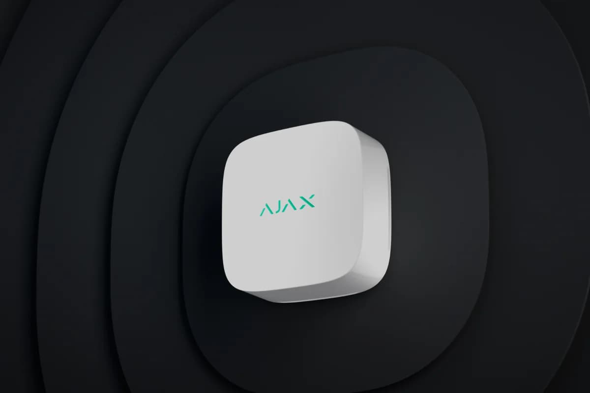 Білий датчик CO2 Ajax LifeQuality, вигляд спереду
